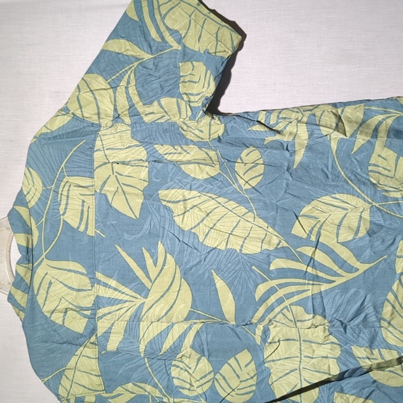 Tommy Bahama 100% Silk Camp Shirt Mens Button-up Size Small - Picture 5 of 6
